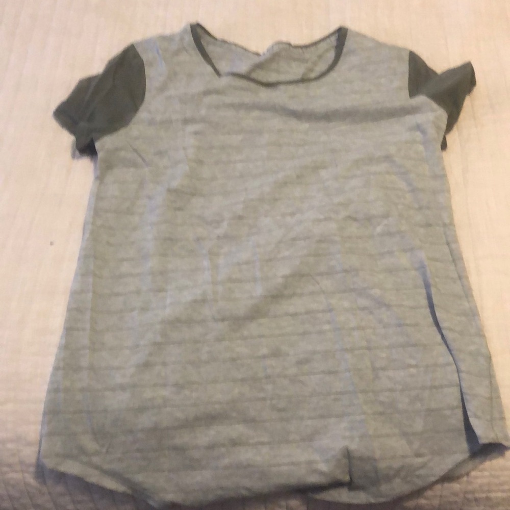 Gray green short sleeve lululemon t shirt